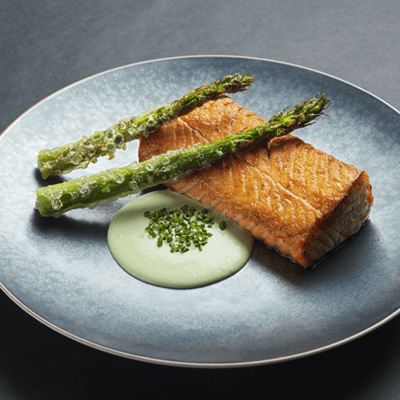 grilled-salmon-with-asparagus-and-wasabi-creamy-sauce